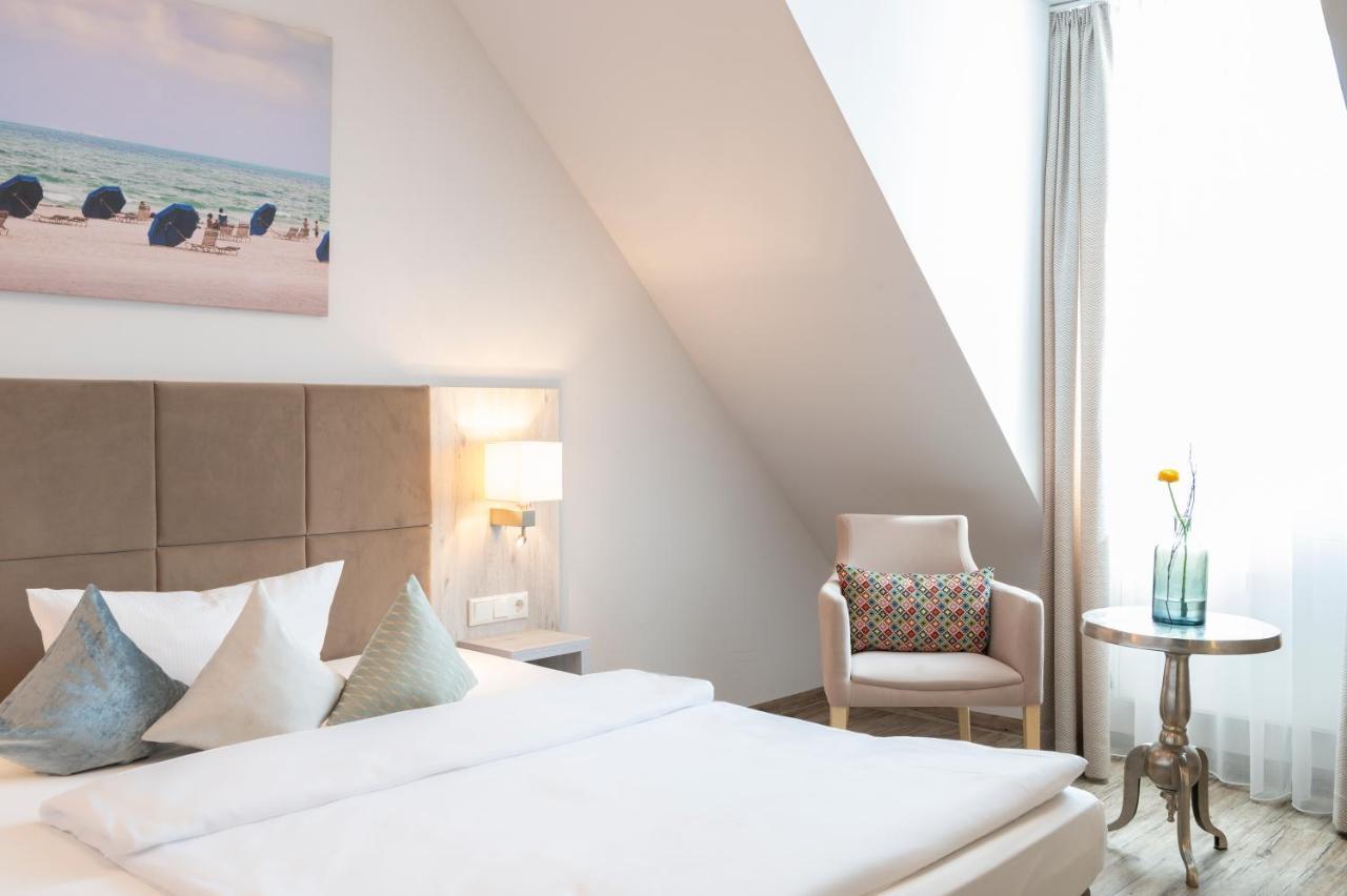 Landhotel 3Kronen Adelsdorf Luaran gambar