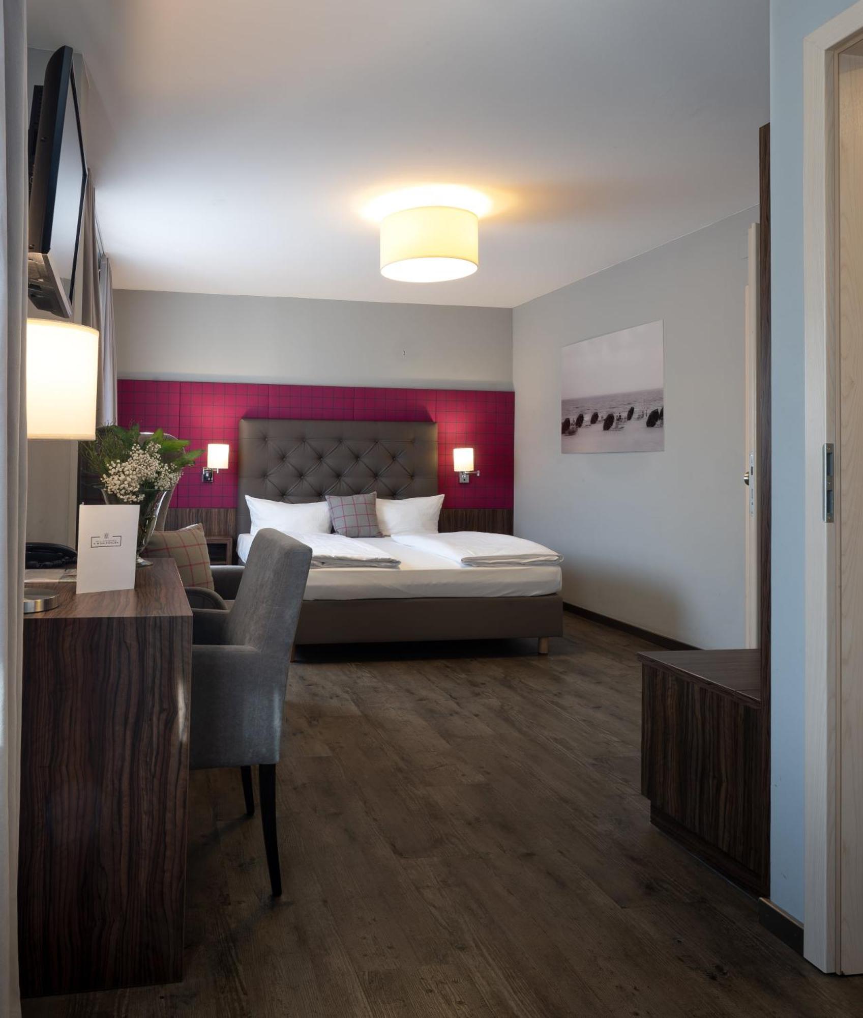 Landhotel 3Kronen Adelsdorf Luaran gambar